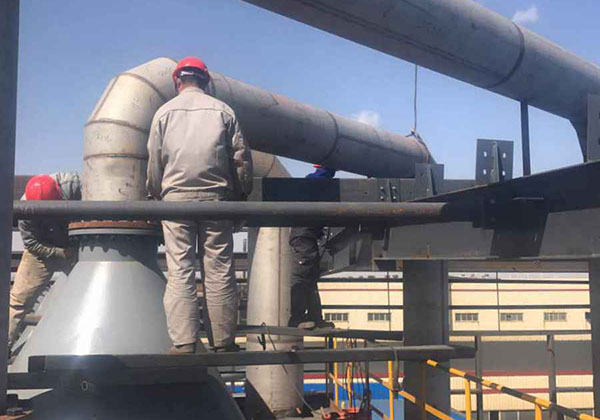 三效蒸發器施工現場安裝實景 三效蒸發器施工現場安裝實景